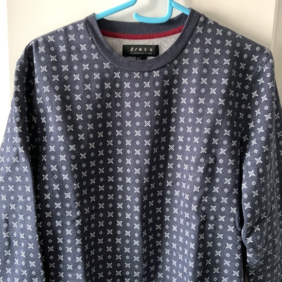 Forever 21 men sweater - Picture 3 of 4